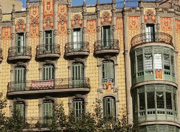 spain/barcelona/landmark/casa-sociedad-torres-hermanos-iii