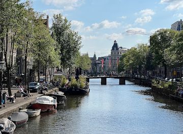 netherlands/amsterdam/centrum/landmark/de-wallen-red-light-district-amsterdam