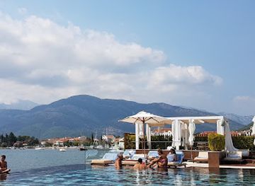 montenegro/tivat/landmark/buddha-bar-beach