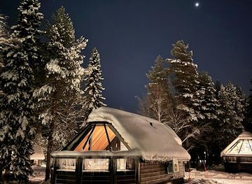 finland/pyha-luosto-national-park/landmark/northern-lights-village-pyha