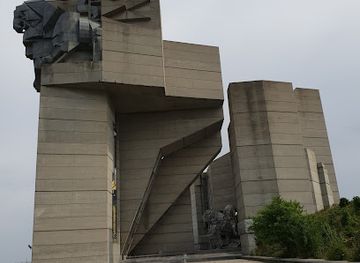 bulgaria/southeast-bulgaria/landmark/founders-of-the-bulgarian-state-monument