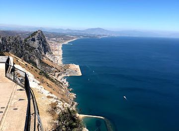 gibraltar/eastern-beach/landmark/devil-s-bellows