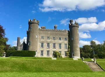 ireland/county-westmeath/landmark/tullynally-castle-gardens