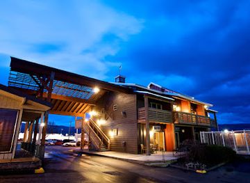 oregon/the-dalles/landmark/cousins-country-inn