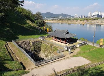 south-korea/south-chungcheong-province/landmark/gongju-gongsanseong-fortress
