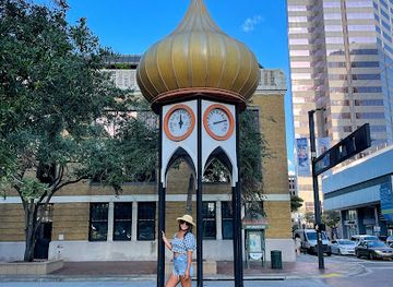 florida/tampa/landmark/weather-clock
