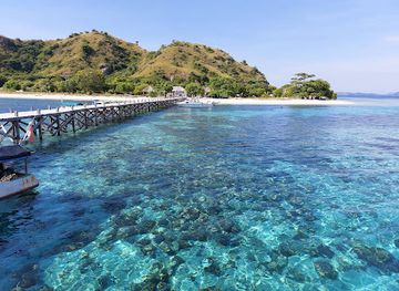 indonesia/labuan-bajo/landmark/kanawa-island