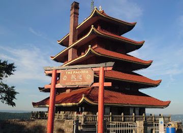 pennsylvania/southeastern-pennsylvania/landmark/reading-pagoda