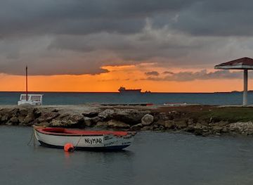 curacao/salina/landmark/surf-turf