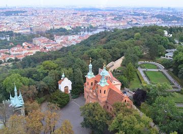 czechia/north-bohemia/landmark/petrin-tower
