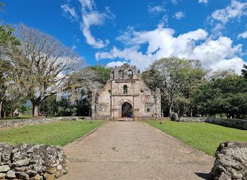 costa-rica/san-carlos/landmark/ruinas-de-ujarras