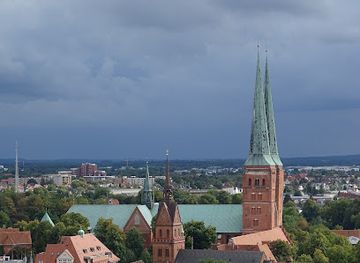 germany/lubeck/innenstadt/landmark/lubeck-cathedral
