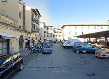 italy/san-gimignano/landmark/piazza-lorenzo-ghiberti-0