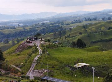 colombia/cauca-valley/landmark/mirador-colina-iluminada