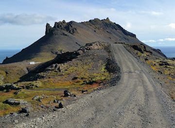 iceland/snæfellsnes-peninsula/landmark/songhellir-cave