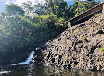 fiji/viti-levu/landmark/waterfall-rest-stop