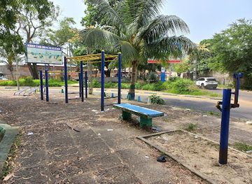 sierra-leone/river-number-two-beach/landmark/lumley-beach-round-about