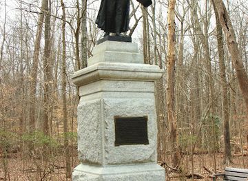 north-carolina/greensboro/landmark/signers-of-the-declaration-grave-final-resting-place-of-william-hooper-joseph-hewes-and-john-penn