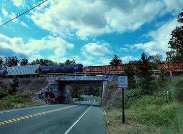 north-carolina/greensboro/landmark/haunted-bridge