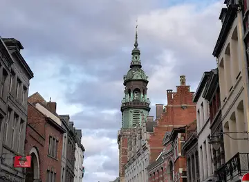 Porte-bonheur de la cité Montoise