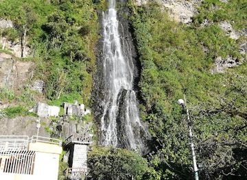 ecuador/central-sierra/landmark/cascada-de-la-virgen