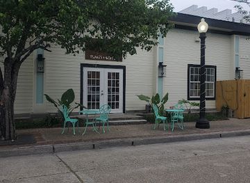 louisiana/slidell/landmark/roots-plants-coffee