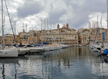 malta/grand-harbour/landmark/freedom-day-monument