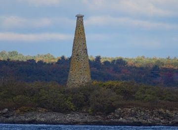 maine/biddeford/landmark/stage-island-monument