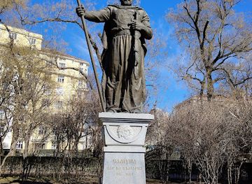 bulgaria/southwest-bulgaria/landmark/tsar-samuil-monument