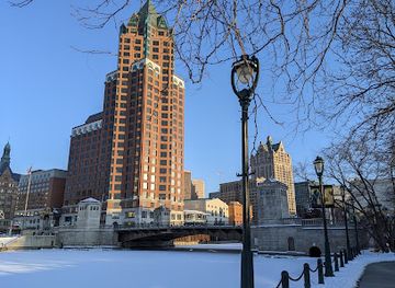 wisconsin/central-wisconsin/landmark/wisconsin-state-historical-marker-57-oneida-street-station
