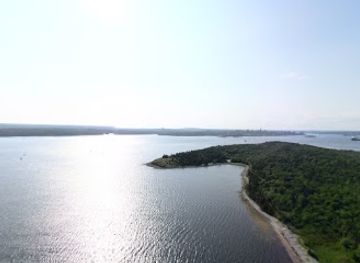 canada/atlantic-canada/landmark/maugher-beach