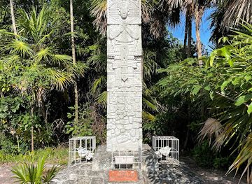 mexico/cancun/zona-hotelera/landmark/la-estela-maya