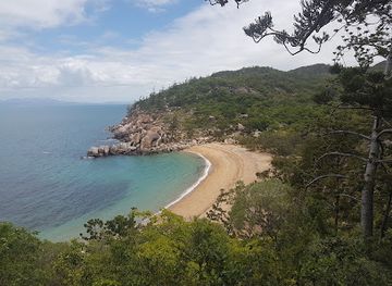 australia/magnetic-island/landmark/radical-bay