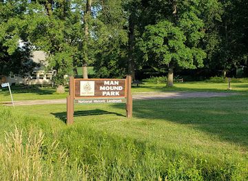 wisconsin/northwoods/landmark/man-mound-park