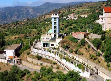 algeria/chelif-plain/landmark/mausolee-chikh-belhadad