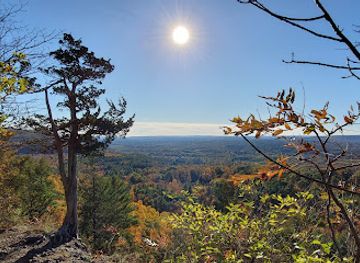 connecticut/talcott-mountain/landmark/penwood-state-park