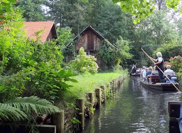 germany/spreewald/landmark/kahnabfahrtstelle-kleiner-hafen