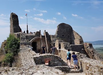 hungary/balaton-uplands/landmark/szigliget
