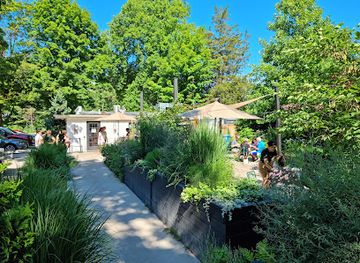 michigan/saugatuck/landmark/pennyroyal-cafe-provisions