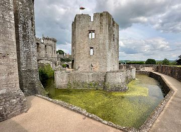 united-kingdom/monmouthshire/attraction/castell-rhaglan-raglan-castle-2