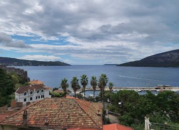 montenegro/old-herzegovina/landmark/gradska-kafana