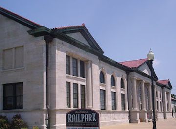 kentucky/bowling-green/landmark/historic-railpark-train-museum