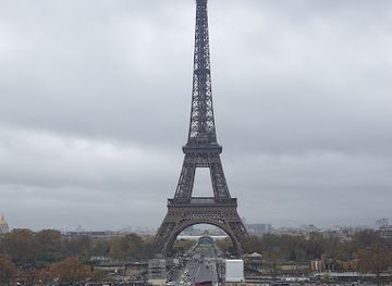 france/paris/landmark/paris-parvis-des-libertes-et-des-droits-de-l-homme