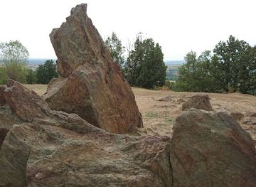bulgaria/northwest-bulgaria/landmark/thracian-cult-temple-starosel