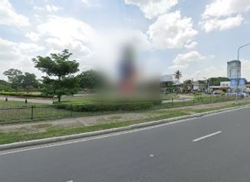 philippines/angeles-city/landmark/30th-southeast-asian-games-monument