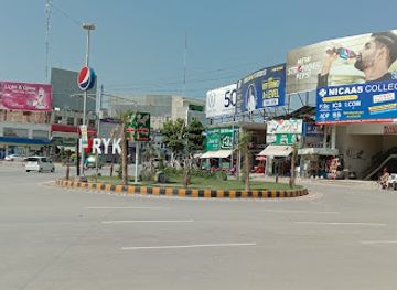 pakistan/cholistan-desert/landmark/city-square-rahim-yar-khan