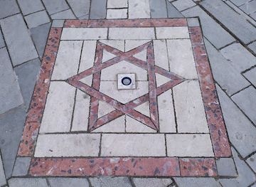 albania/vlora-region/landmark/jews-alley