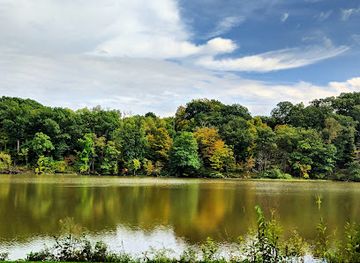 ohio/youngstown/landmark/lily-pond-mill-creek-park