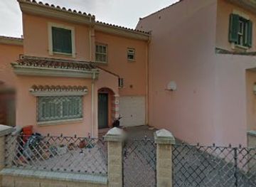 gibraltar/catalan-bay/landmark/catalan-bay-public-toilets