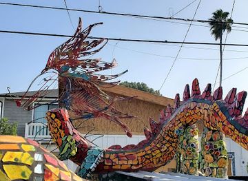 california/los-angeles/venice-beach/landmark/mosaic-tile-house-venice-ca